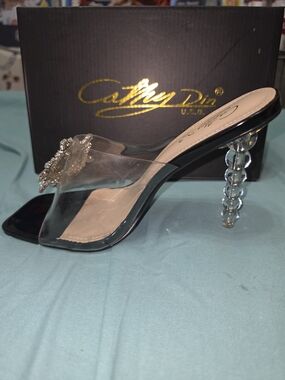 Cathy Din Women’s Mule Heels Size 9 Black/Clear Plastic Square Toe Rhinestone